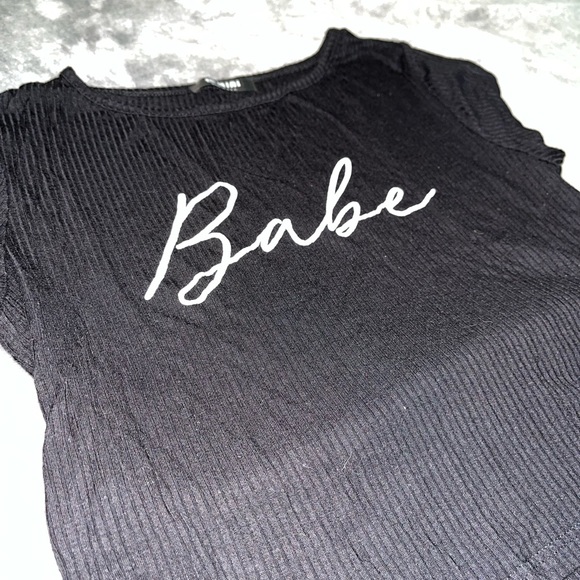 Cropped Tee! - Picture 3 of 3